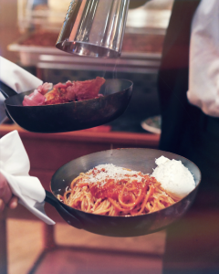 Les recettes de pasta préparées devant vos yeux.